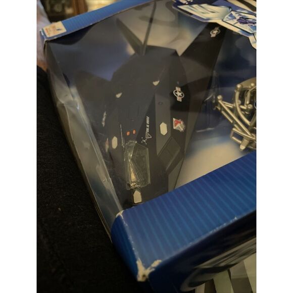 NEW RAY  U.S.AIR FORCE F117 GHOST 1:72 WITH DISPLAY STAND - Picture 5 of 5
